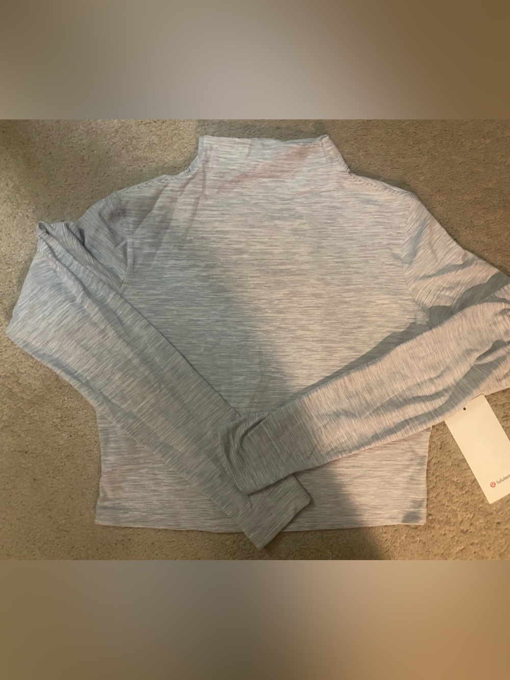 Lululemon Light Gray Womens Long-Sleeve Mock Neck cropped Shirt